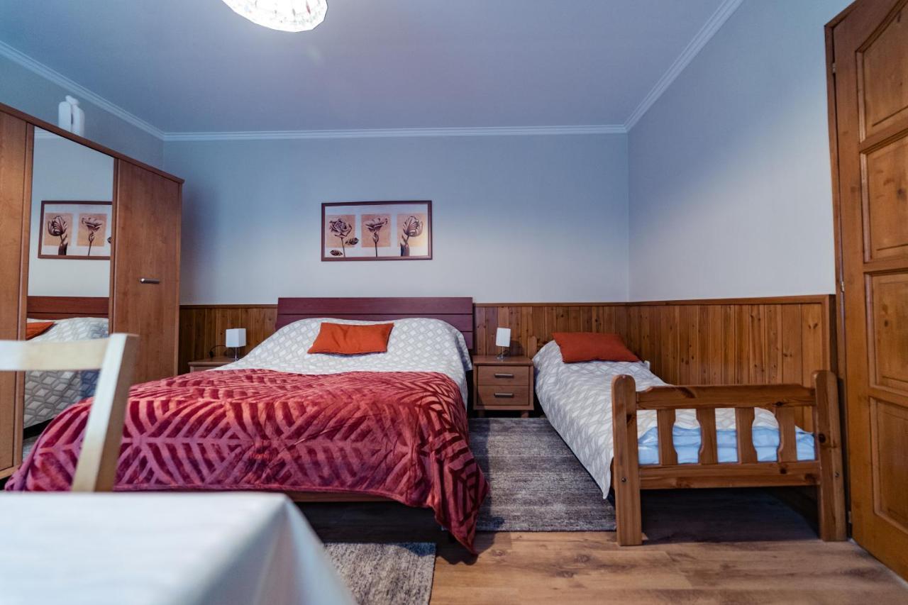 Estike Apartman Gyula Exterior foto